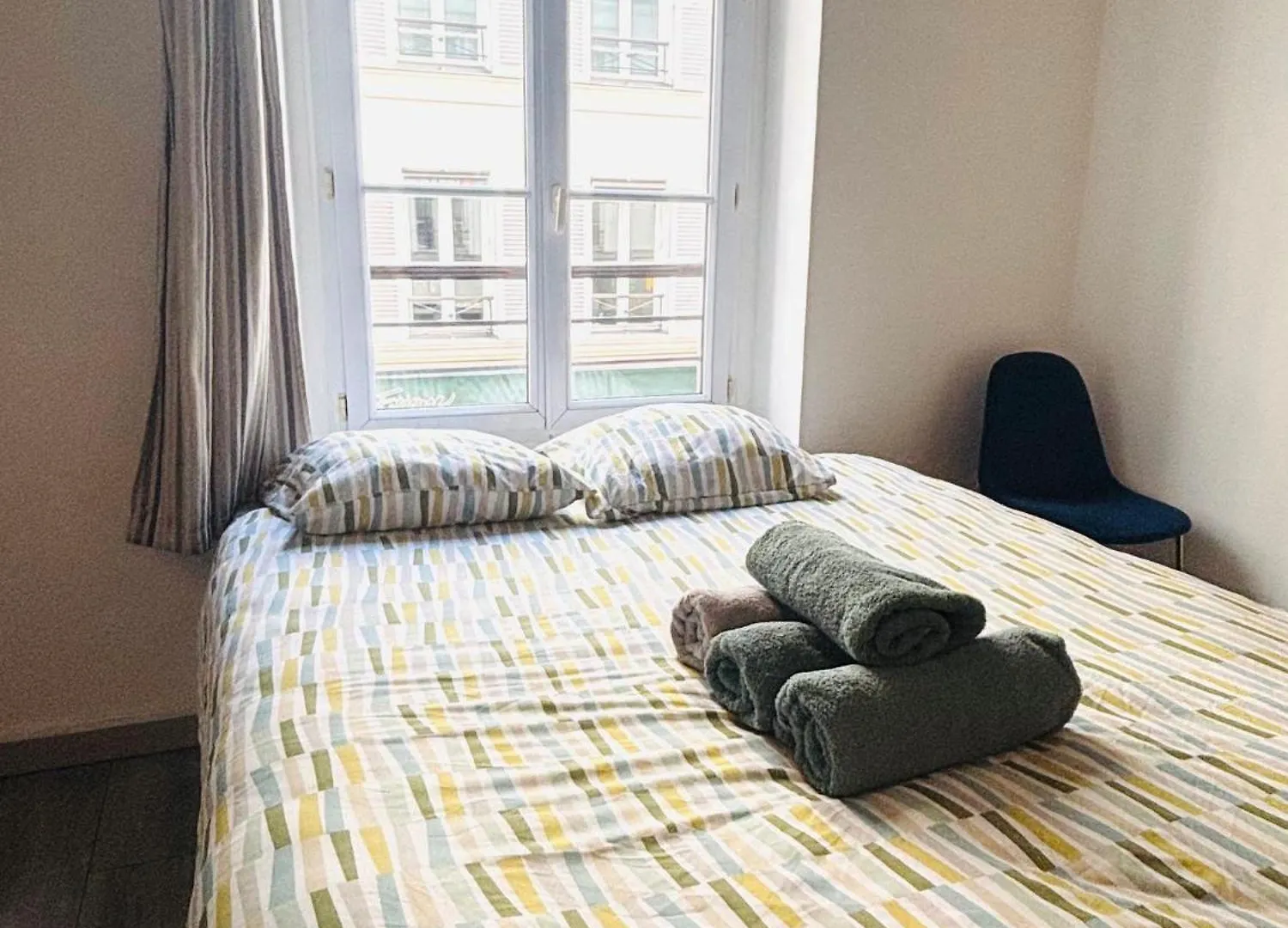 Studio Champs Elysees Ponthieu باريس 0*,  فرنسا